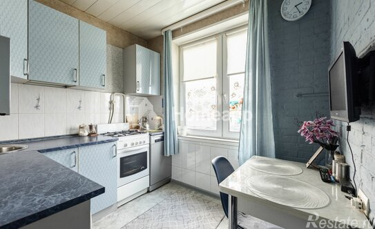 Продажа 2-комн квартиры на вторичном рынке Союзный проспект,  д. 10