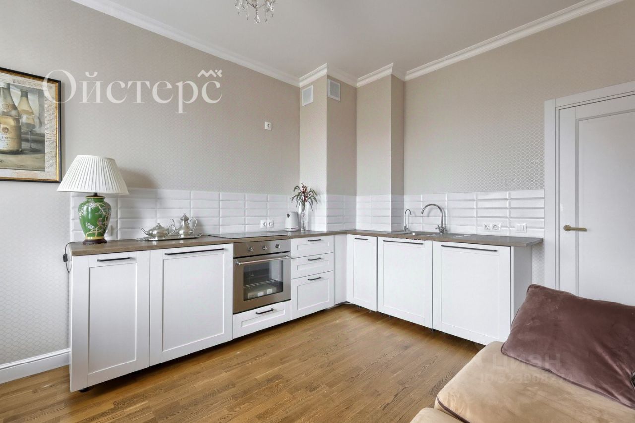 Продажа 2-комн квартиры на вторичном рынке проспект Медиков, 10к1