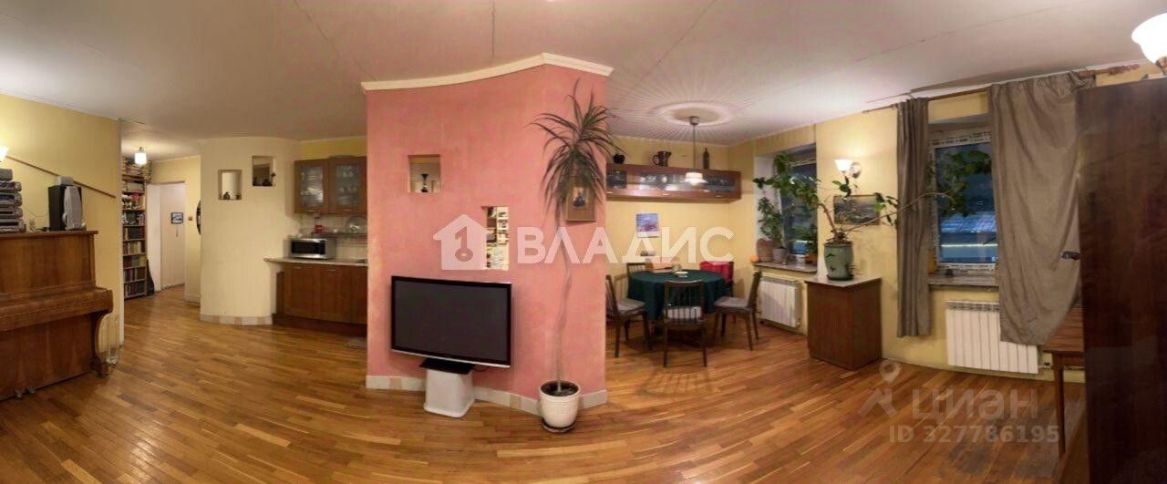 Продажа 3-комн квартиры на вторичном рынке Туристская улица, 4К1