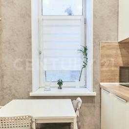 Продажа 2-комн квартиры на вторичном рынке 16-я линия,  д. 77