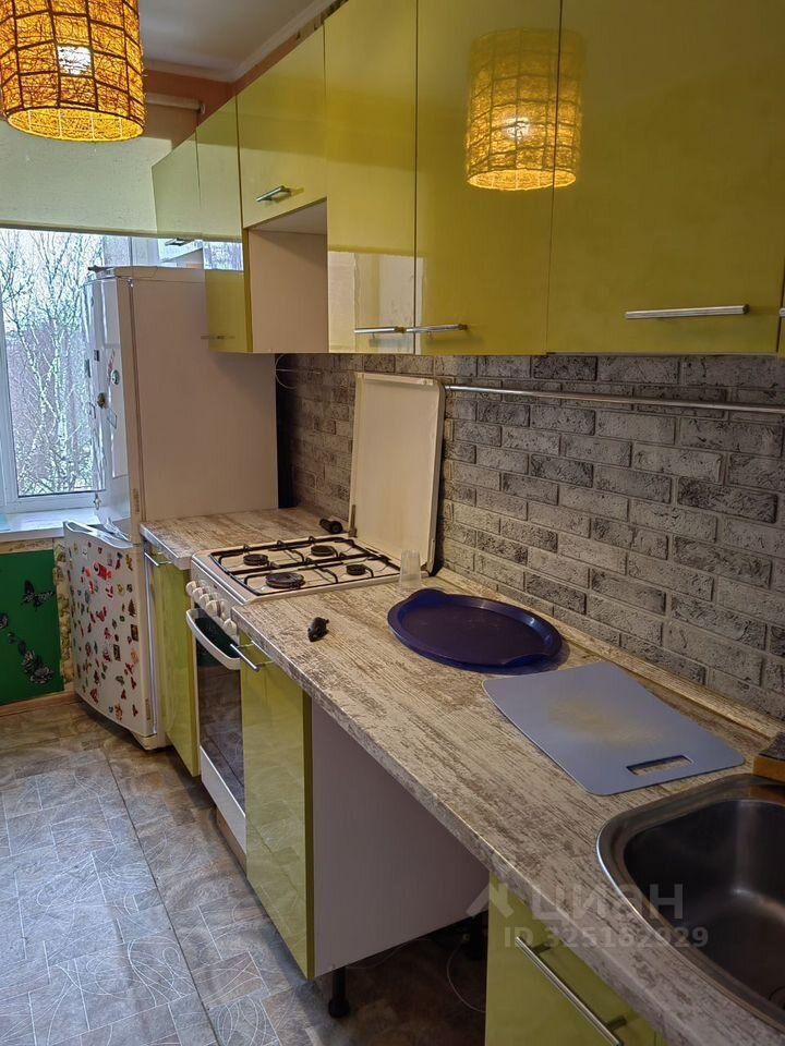 Продажа 2-комн квартиры на вторичном рынке Сергиев Посад, проспект Красной Армии, 9б