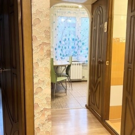 Аренда 2-комн квартиры на вторичном рынке Хабаровская улица,  д. 5