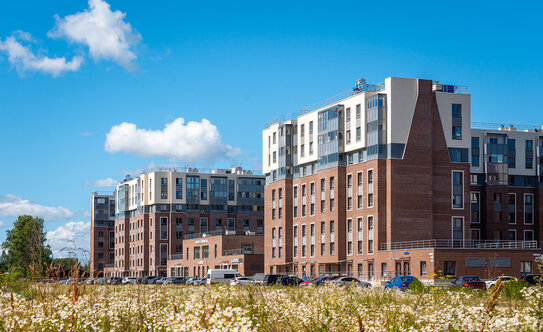 Продажа 2-комн квартиры на вторичном рынке Петергофское ш,  д. 72 к4