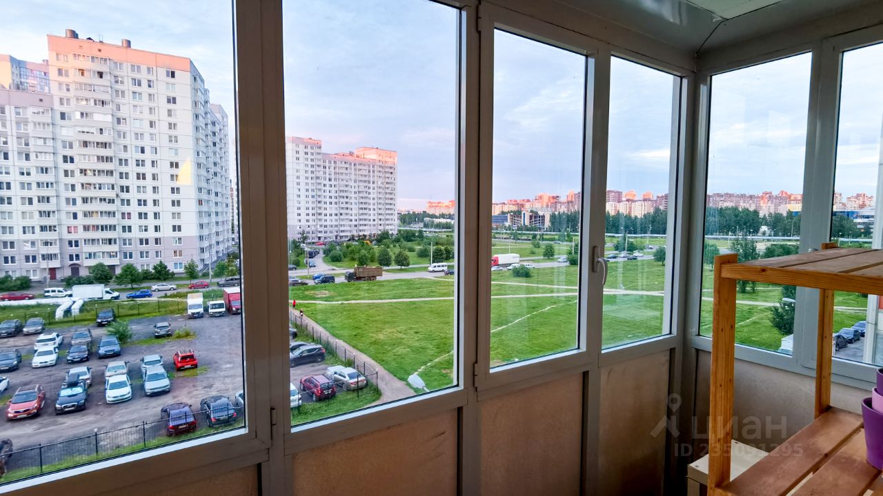 Аренда 2-комн квартиры на вторичном рынке Туристская улица, 18к1