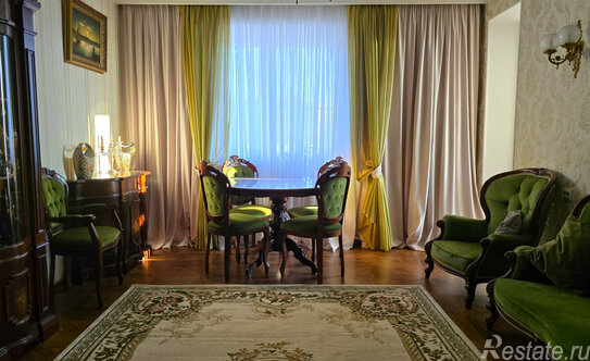 Продажа 4-комн квартиры на вторичном рынке проспект Солидарности