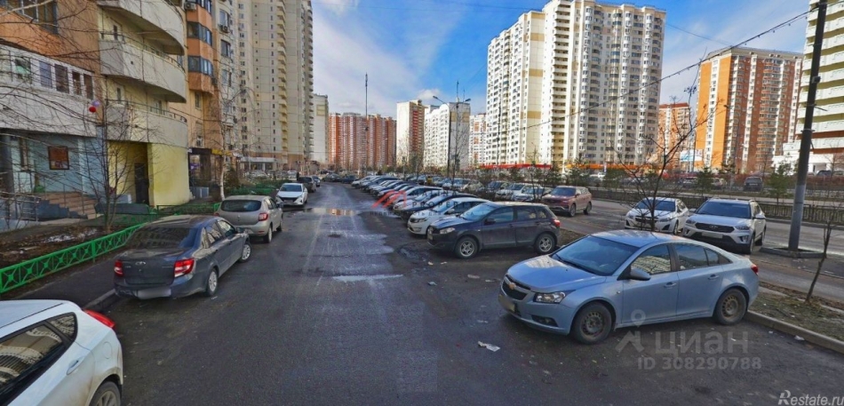 Продажа торгового помещения Красногорск г, Ильинский б-р,  д. 8