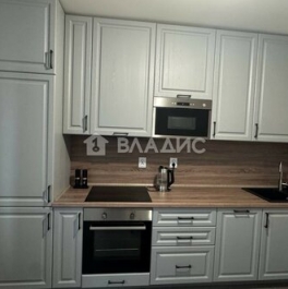 Продажа 1-комн квартиры на вторичном рынке Идрицкая ул,  д. 5 к3