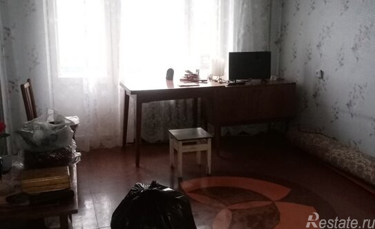 Продажа 3-комн квартиры на вторичном рынке Сланцы, ул Грибоедова,  д. 14