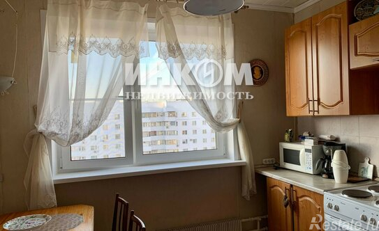 Продажа 3-комн квартиры на вторичном рынке улица Менжинского