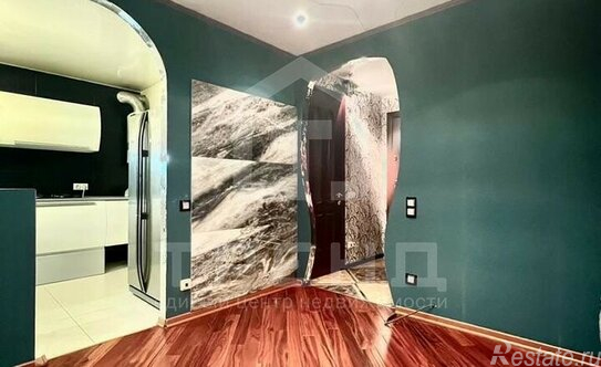 Продажа 2-комн квартиры на вторичном рынке Новоизмайловский пр-кт,  д. 3