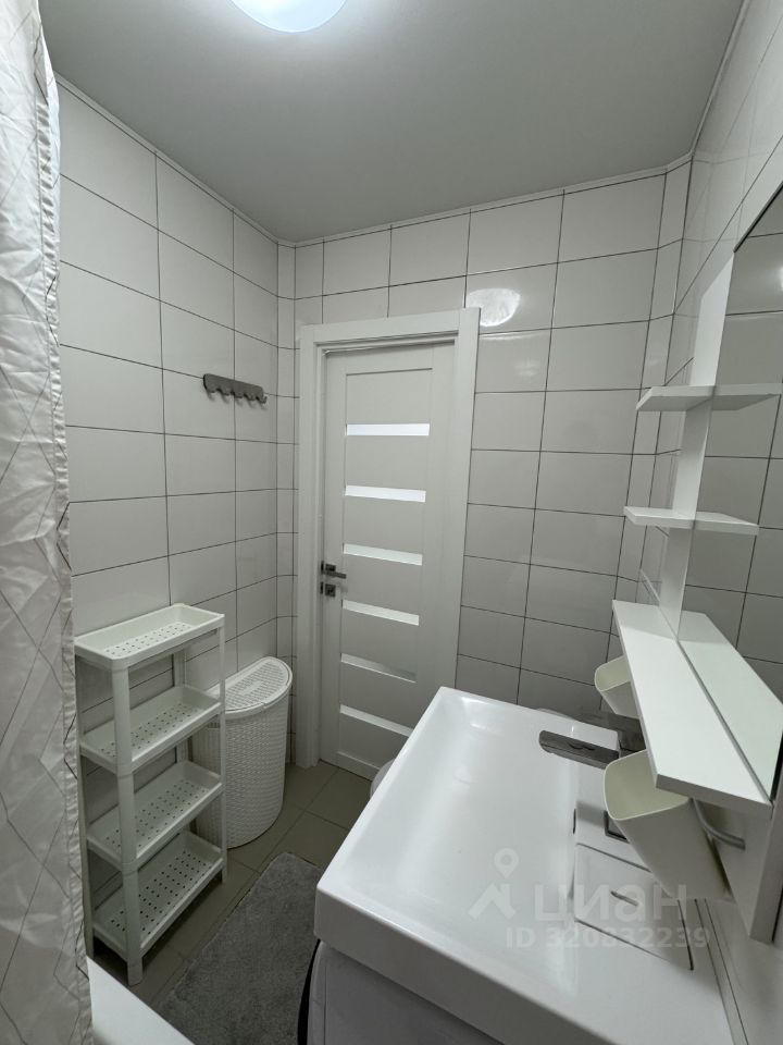 Продажа 2-комн квартиры на вторичном рынке Гранитная улица, 46