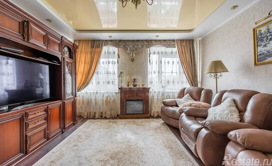 Продажа 3-комн квартиры на вторичном рынке ул Учительская,  д. 18,  к. 3