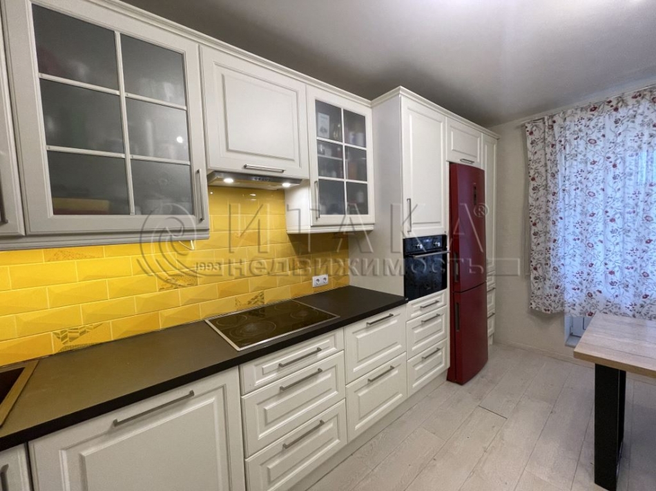 Продажа 3-комн квартиры на вторичном рынке Колпино, Павловская ул., д. 63, стр. 1