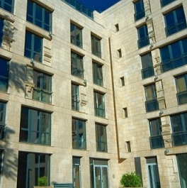 Продажа 4-комн квартиры на вторичном рынке Хилков переулок,  д. 5