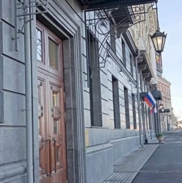 Продажа 2-комн квартиры на вторичном рынке Воскресенская наб,  д. 32