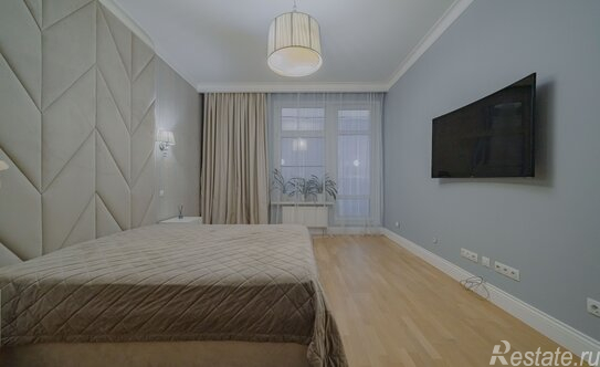 Продажа 3-комн квартиры на вторичном рынке Кирочная улица,  д. 64