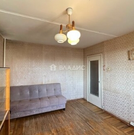 Продажа 1-комн квартиры на вторичном рынке Большевиков пр-кт