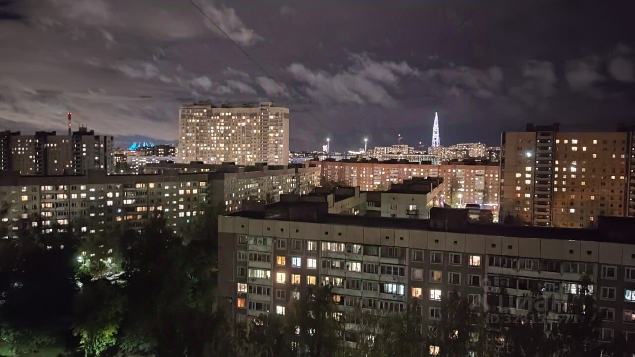 Продажа комнаты Комендантский проспект, 24К3