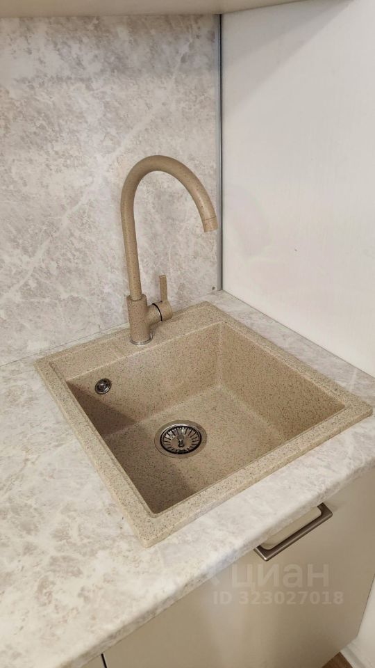 Аренда 2-комн квартиры на вторичном рынке д. Коробово, улица Авиаторов, 2