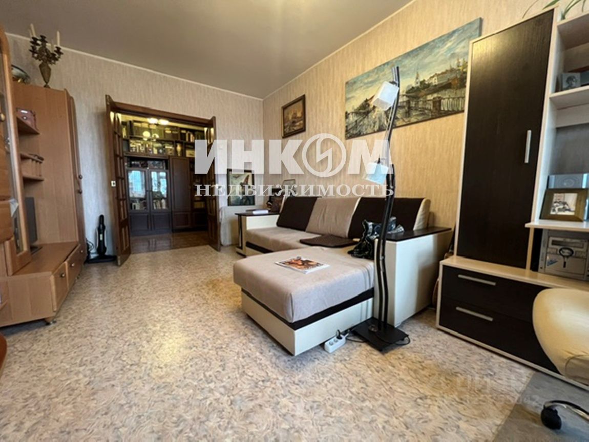 Продажа 3-комн квартиры на вторичном рынке Пятницкое ш,  д. 37