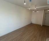 Продать Квартиры вторичка Леонидовка, «Холмогоры»  120Б к2 