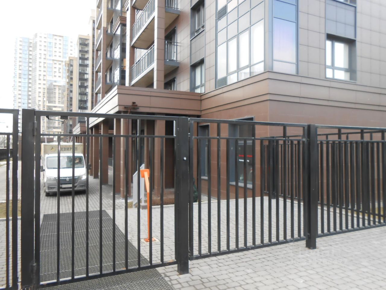 Продажа 1-комн квартиры на вторичном рынке улица Типанова, 23с1