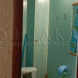 Продажа 1-комн квартиры на вторичном рынке Подпорожье, ул Строителей,  д. 9