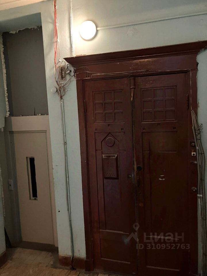 Продажа 5-комн квартиры на вторичном рынке улица Восстания, 19