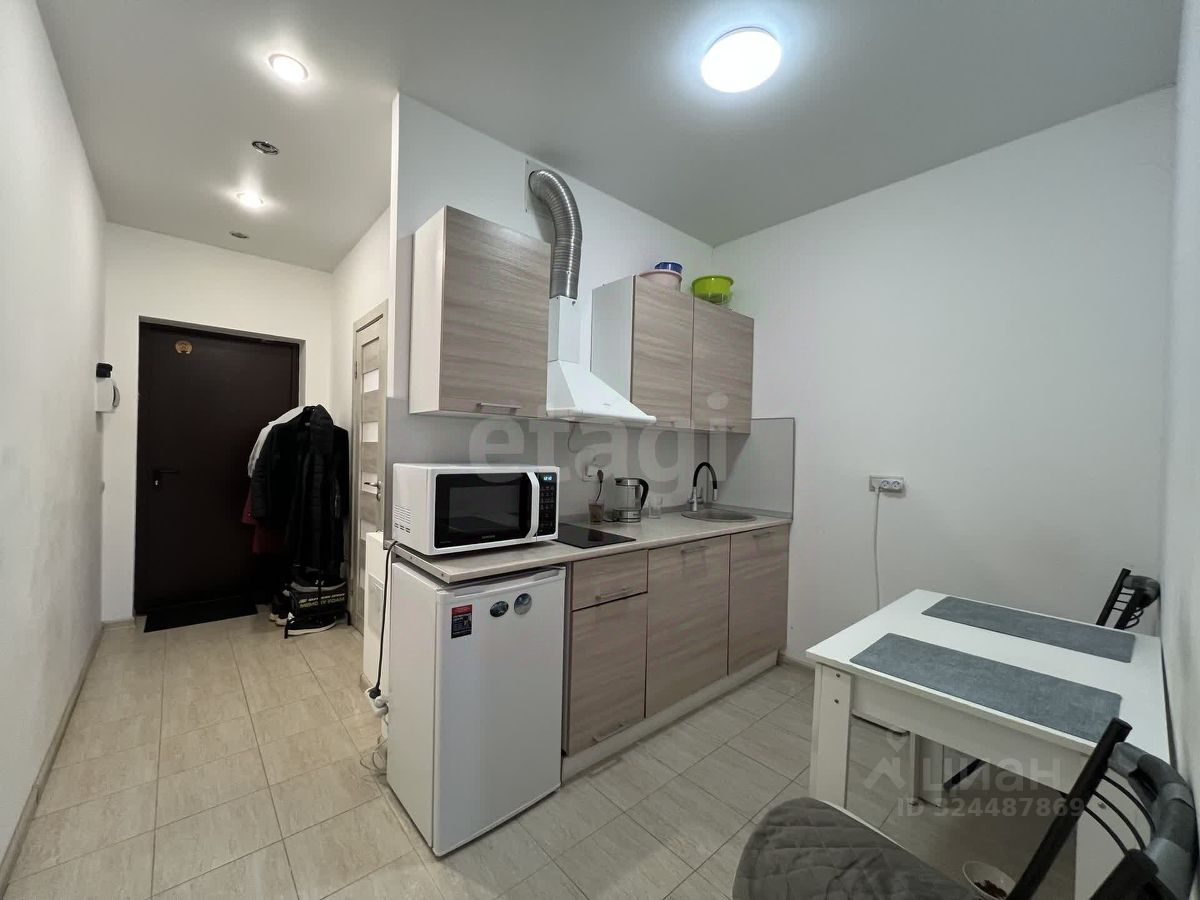 Продажа 1-комн квартиры на вторичном рынке Нахабино пгт, улица Покровская, 3к6