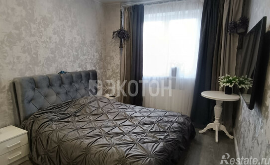 Продажа 1-комн квартиры на вторичном рынке Новгородский пр-кт,  д. 6