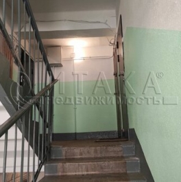 Продажа 1-комн квартиры на вторичном рынке Гатчина, ул Хохлова,  д. 3а