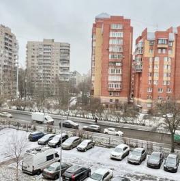 Аренда 2-комн квартиры на вторичном рынке Альпийский переулок,  д. 32