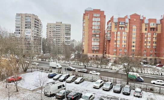 Аренда 2-комн квартиры на вторичном рынке Альпийский переулок,  д. 32