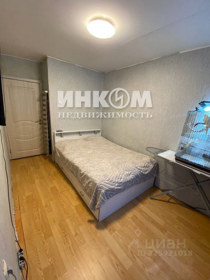 Продажа 2-комн квартиры на вторичном рынке улица Гришина, 23К2