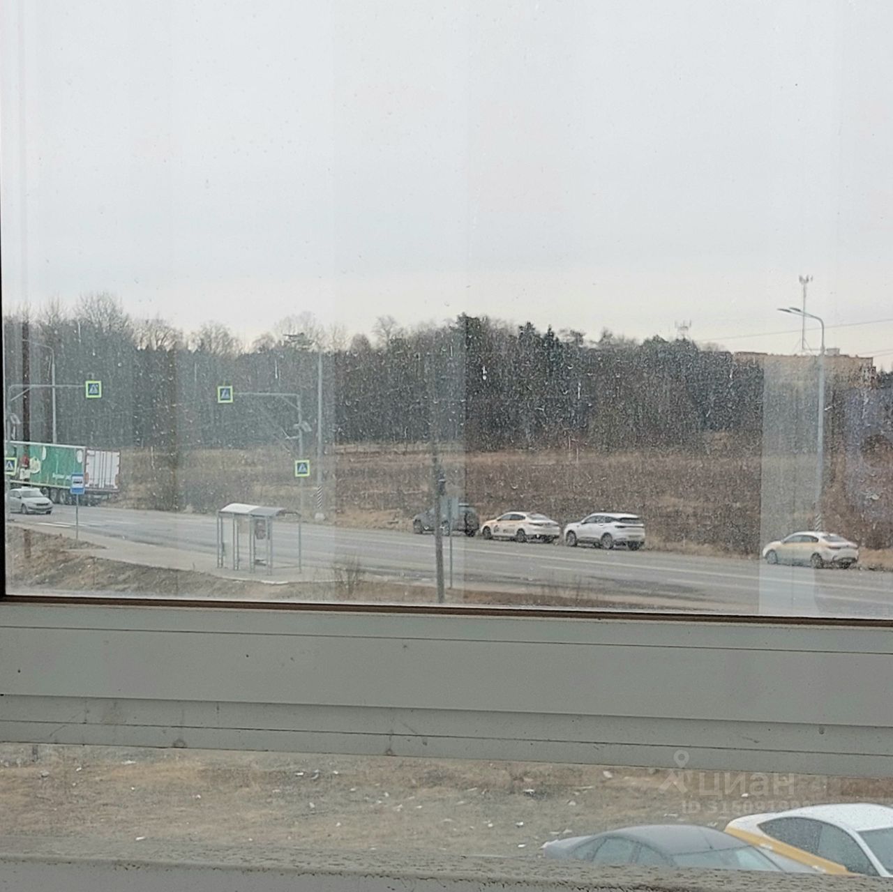 Продажа 3-комн квартиры на вторичном рынке Голубое пгт, проезд Сургутский, 1к1