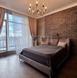 Продажа 2-комн квартиры на вторичном рынке Малоохтинский проспект,  д. 94