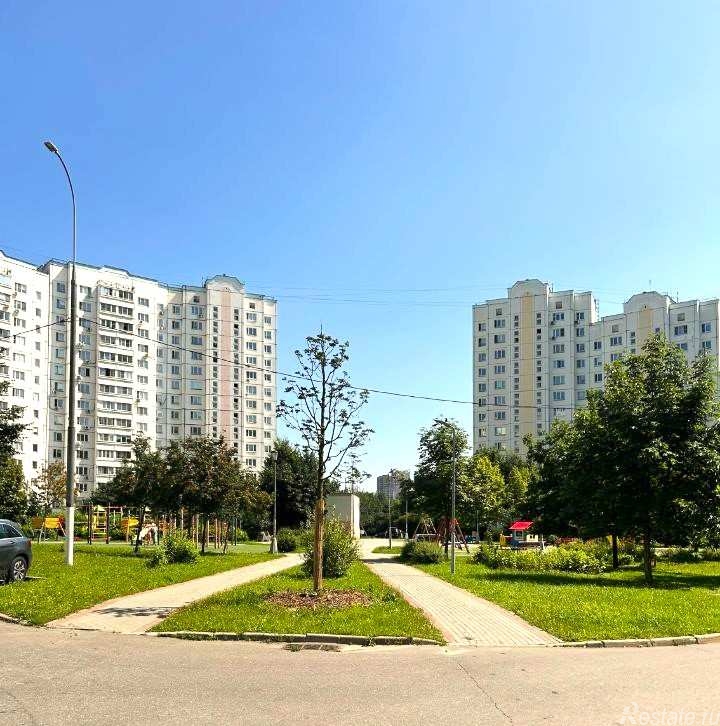 Продажа 1-комн квартиры на вторичном рынке Изюмская ул,  д. 43