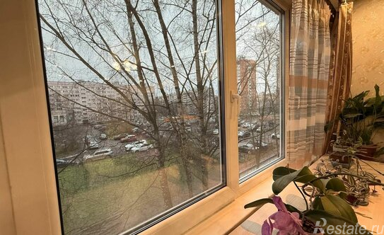 Продажа 1-комн квартиры на вторичном рынке улица Композиторов,  д. 33/5