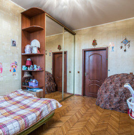 Продажа 3-комн квартиры на вторичном рынке Садовники ул,  д. 9