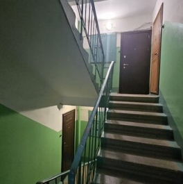 Продажа 1-комн квартиры на вторичном рынке Кириши г, Героев пр-кт,  д. 22