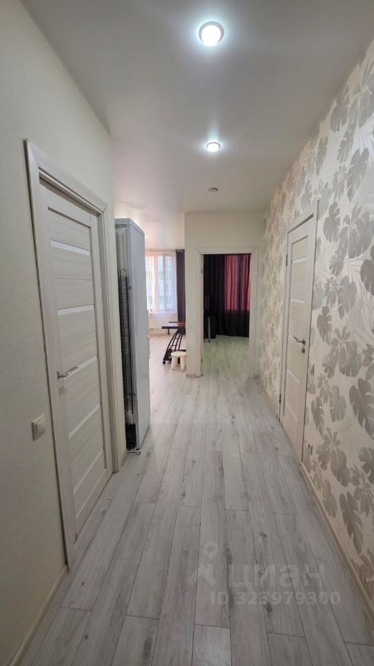 Продажа 2-комн квартиры на вторичном рынке Велтон Парк Новая Сходня мкр, д. Подолино, улица Беговая,  д. 12