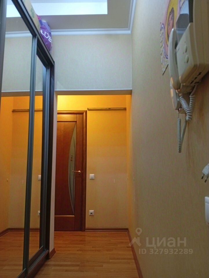Продажа 1-комн квартиры на вторичном рынке Будапештская улица, 17к3