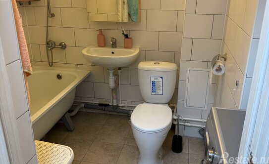 Продажа 1-комн квартиры на вторичном рынке ул Пейзажная,  д. 12,  к. 1