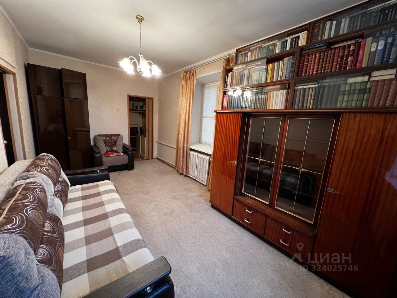 Продажа 1-комн квартиры на вторичном рынке улица Маршала Неделина, 8