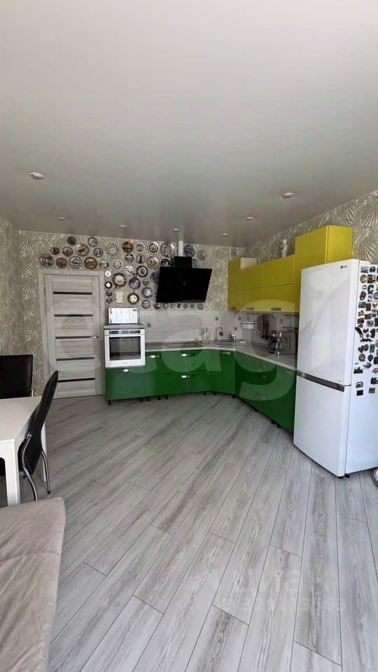 Продажа 2-комн квартиры на вторичном рынке улица Адмирала Трибуца, 7