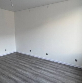 Продажа 1-комн квартиры на вторичном рынке Уральская улица,  д. 25