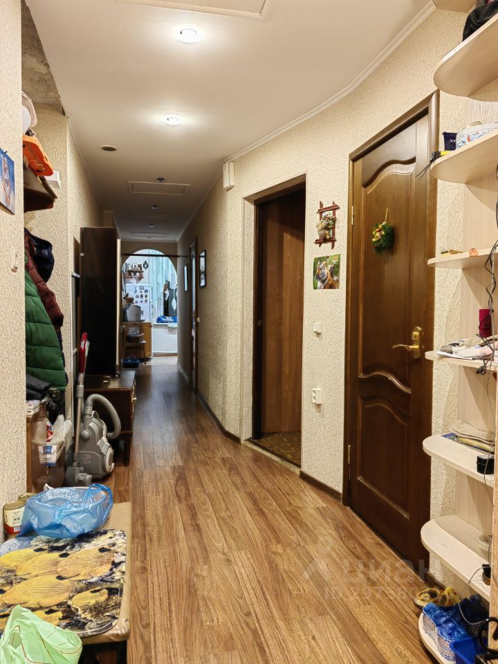 Продажа 3-комн квартиры на вторичном рынке набережная Канала Грибоедова, 72Л