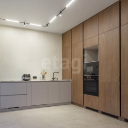 Продажа 3-комн квартиры на вторичном рынке Петровский пр-кт,  д. 28 к2 с1