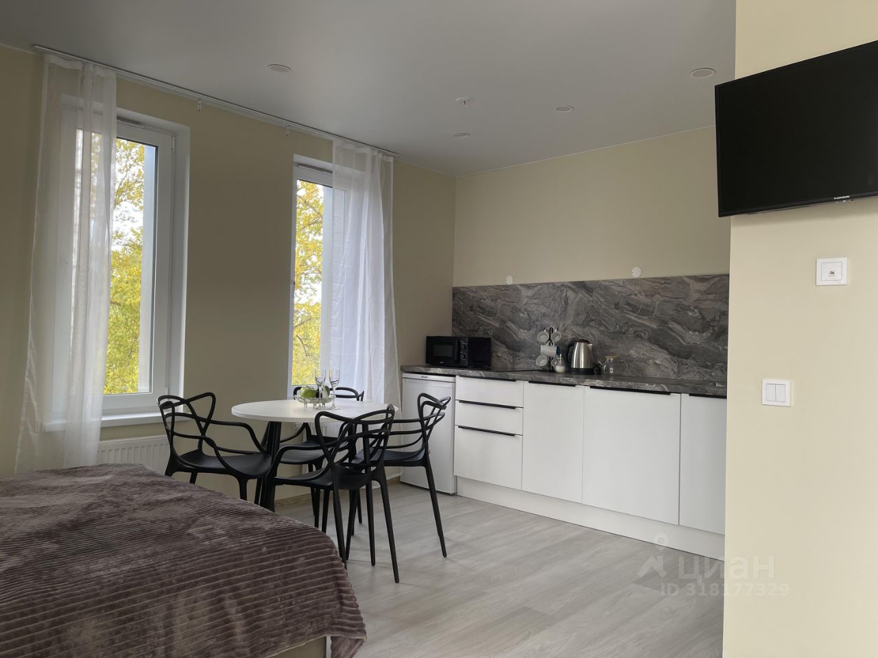 Продажа студии улица Матроса Железняка, 2