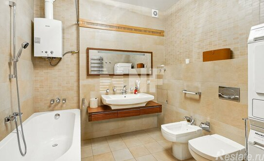 Продажа 3-комн квартиры на вторичном рынке улица Чаплыгина,  д. 16